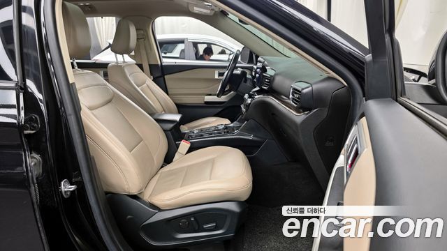 Ford Explorer (VI) 2.3 LimIted 4WD 2021 — фото 11