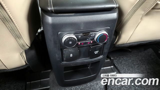Ford Explorer (VI) 2.3 LimIted 4WD 2021 — фото 19