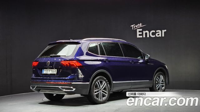 Volkswagen Tiguan Allspace 2.0 TSI Prestige 2023 — фото 2