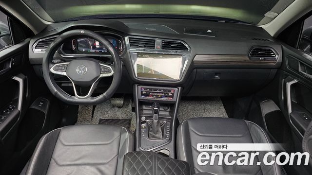 Volkswagen Tiguan Allspace 2.0 TSI Prestige 2023 — фото 7
