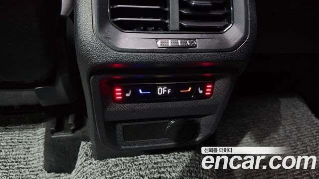 Volkswagen Tiguan Allspace 2.0 TSI Prestige 2023 — фото 18