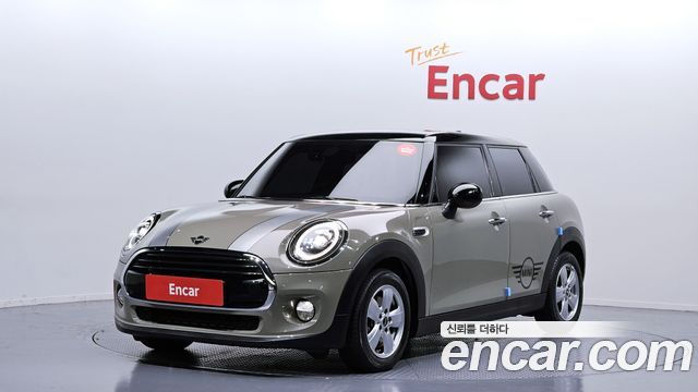 MINI Cooper 5Door Standard 3rd 2019 — фото 1
