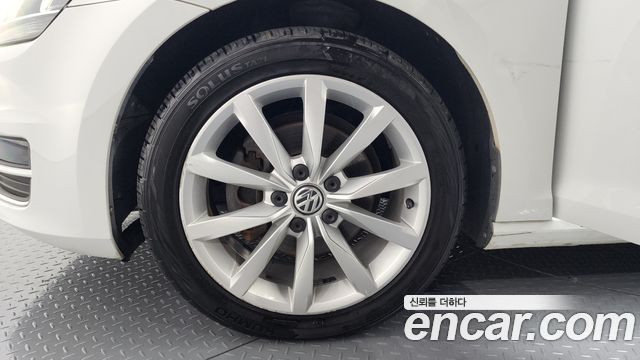 Volkswagen Golf (VII) 2.0 TDI 2016 — фото 5
