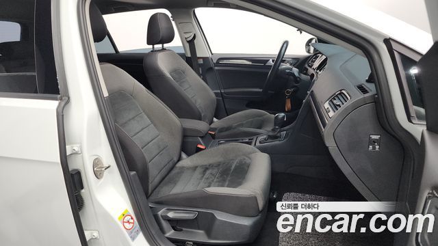 Volkswagen Golf (VII) 2.0 TDI 2016 — фото 11