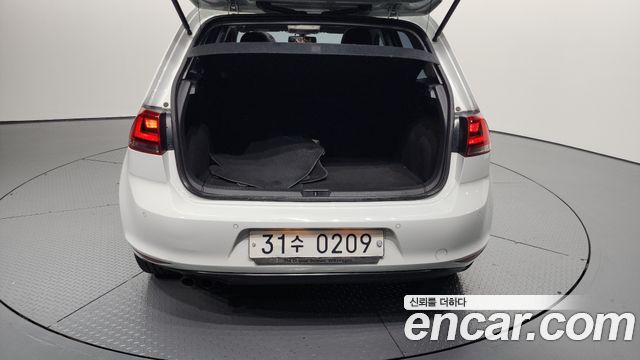 Volkswagen Golf (VII) 2.0 TDI 2016 — фото 20