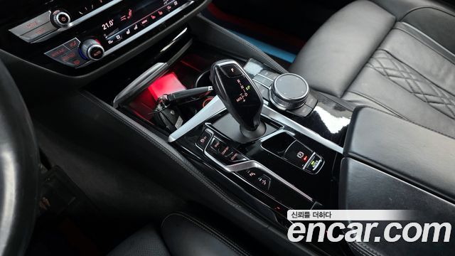 BMW 6 Series GT (G32) 630i xDrive M Sport 2023 — фото 9