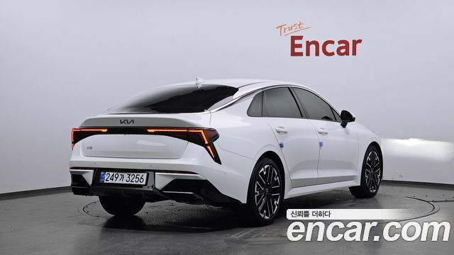 Kia K5 (III) 1.6 Turbo Noblesse 2025 — фото 2