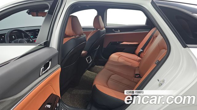 Kia K5 (III) 1.6 Turbo Noblesse 2025 — фото 12