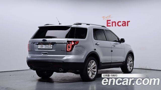 Ford Explorer 3.5 Limited 4WD 5th 2015 — фото 2