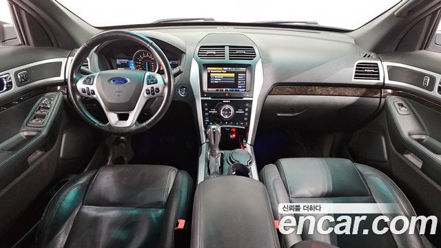 Ford Explorer 3.5 Limited 4WD 5th 2015 — фото 7