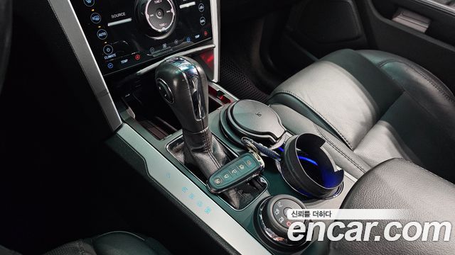 Ford Explorer 3.5 Limited 4WD 5th 2015 — фото 9