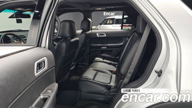 Ford Explorer 3.5 Limited 4WD 5th 2015 — фото 16