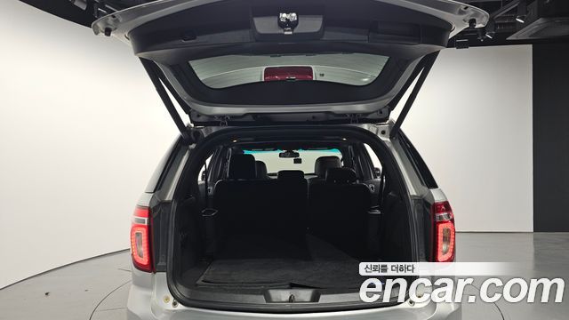 Ford Explorer 3.5 Limited 4WD 5th 2015 — фото 24