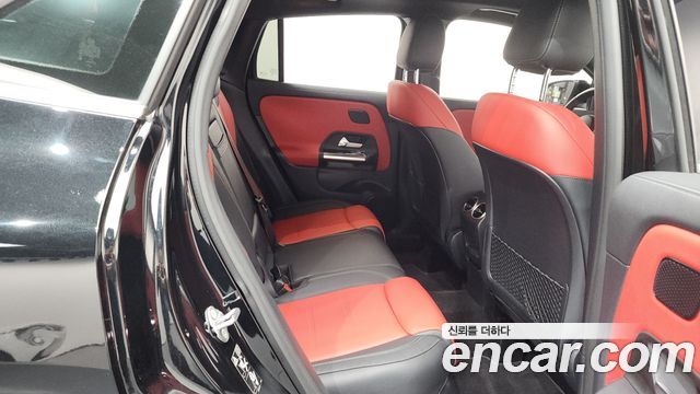 Mercedes-Benz GLA-Class (H247) GLA45 AMG 4MATIC+ 2023 — фото 16