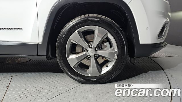 Jeep Cherokee (KL) 2.4 Limited AWD 2021 — фото 5