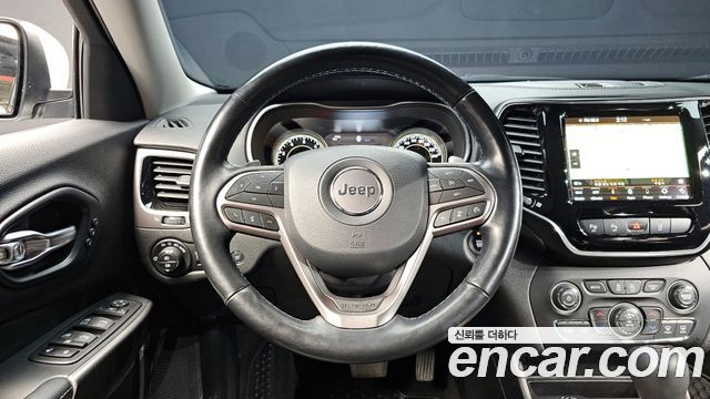 Jeep Cherokee (KL) 2.4 Limited AWD 2021 — фото 13