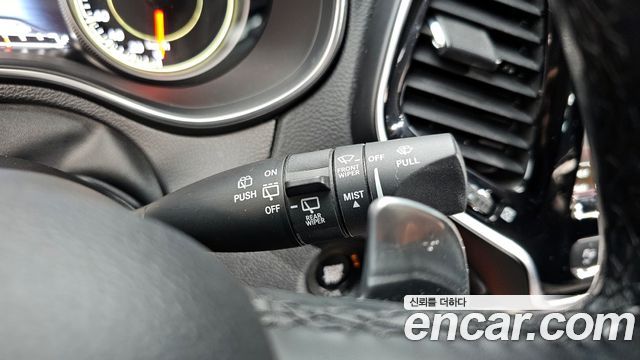 Jeep Cherokee (KL) 2.4 Limited AWD 2021 — фото 18