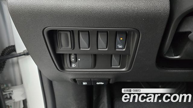 Renault Korea QM6 2.0 GDe LE Signature 2WD 2023 — фото 17