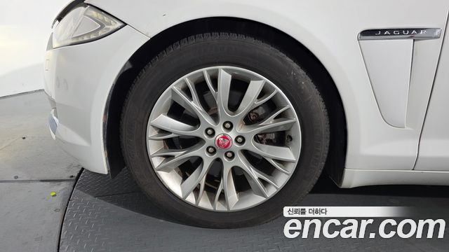 Jaguar XF 3.0D Luxury X250 2014 — фото 5