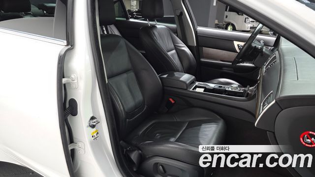 Jaguar XF 3.0D Luxury X250 2014 — фото 10