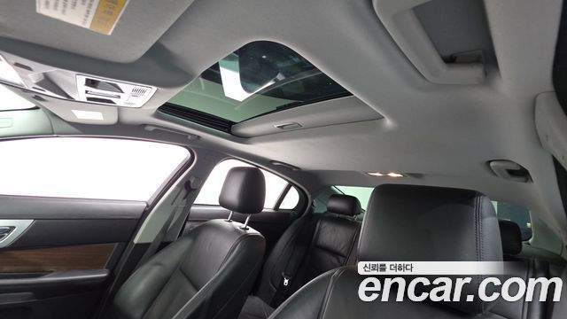 Jaguar XF 3.0D Luxury X250 2014 — фото 18