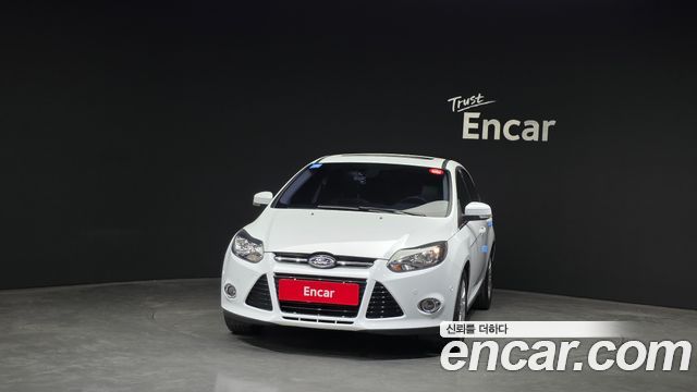 Ford Focus 2.0 Diesel Titanium 3rd 2015 — фото 3