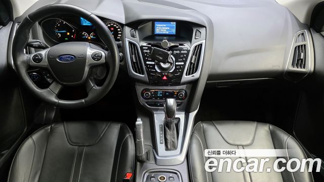 Ford Focus 2.0 Diesel Titanium 3rd 2015 — фото 7