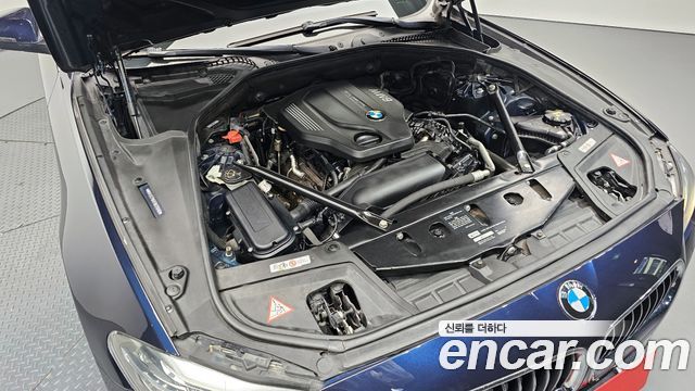 BMW 5 Series (F10) 520d xDrive 2015 — фото 6