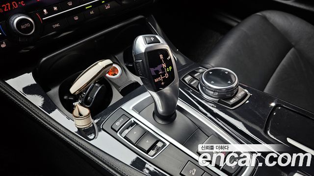 BMW 5 Series (F10) 520d xDrive 2015 — фото 9