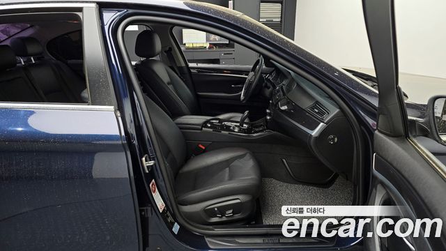 BMW 5 Series (F10) 520d xDrive 2015 — фото 11