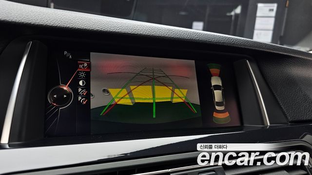 BMW 5 Series (F10) 520d xDrive 2015 — фото 14
