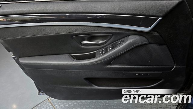 BMW 5 Series (F10) 520d xDrive 2015 — фото 24