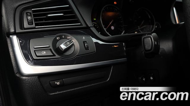 BMW 5 Series (F10) 520d xDrive 2015 — фото 29