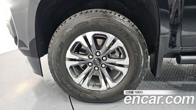 Chevrolet Real New Colorado 3.6 Z71-X 4WD 2022 — фото 5