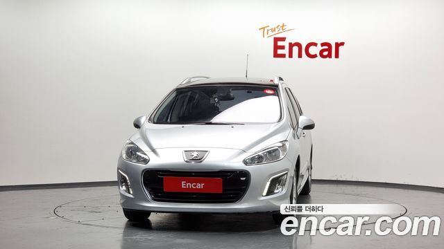 Peugeot 308SW 1.6 e-HDi First Generation 2013 — фото 3