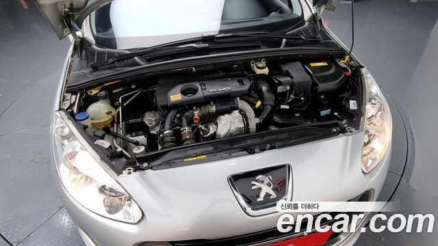 Peugeot 308SW 1.6 e-HDi First Generation 2013 — фото 6