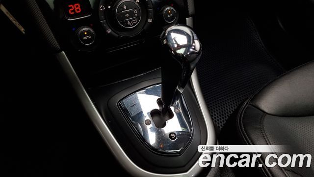Peugeot 308SW 1.6 e-HDi First Generation 2013 — фото 9