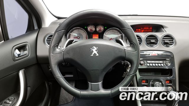 Peugeot 308SW 1.6 e-HDi First Generation 2013 — фото 13
