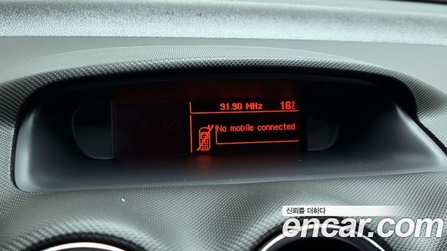 Peugeot 308SW 1.6 e-HDi First Generation 2013 — фото 14