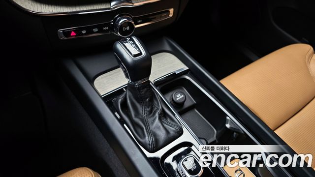 Volvo XC60 (II) D5 Inscription 2018 — фото 9