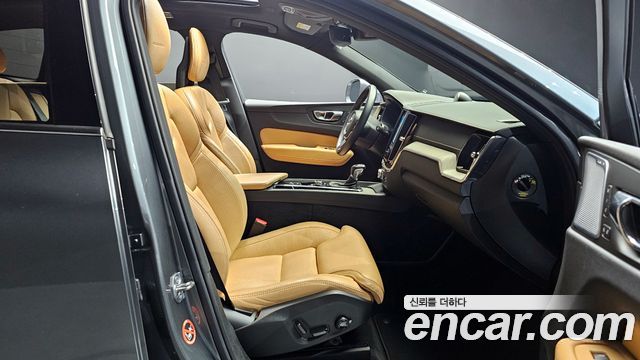 Volvo XC60 (II) D5 Inscription 2018 — фото 10
