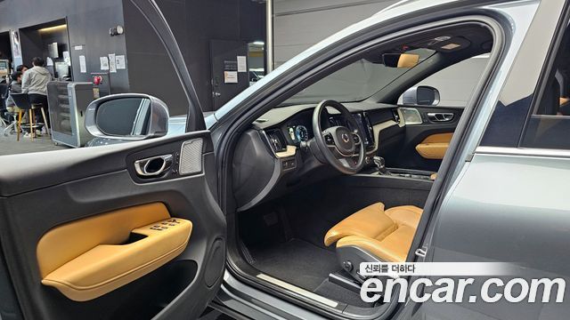 Volvo XC60 (II) D5 Inscription 2018 — фото 11