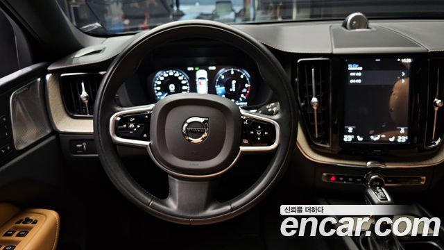 Volvo XC60 (II) D5 Inscription 2018 — фото 13