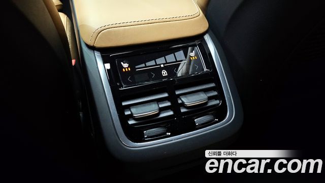 Volvo XC60 (II) D5 Inscription 2018 — фото 17