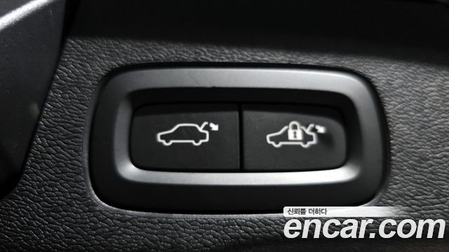 Volvo XC60 (II) D5 Inscription 2018 — фото 20