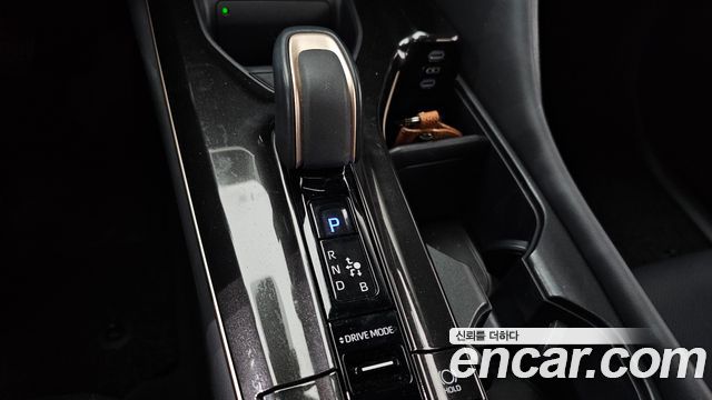 Toyota Crown Crossover 2.5 4WD Hybrid 2024 — фото 9