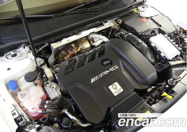 Mercedes-Benz A-Class (W177) AMG A45 4MAITC+ Hatchback 2023 — фото 6