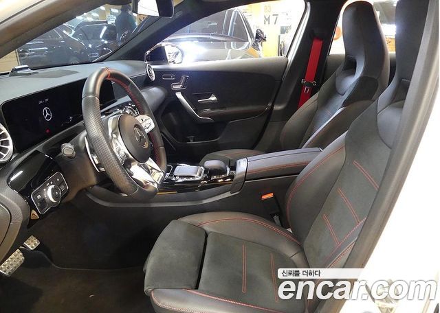 Mercedes-Benz A-Class (W177) AMG A45 4MAITC+ Hatchback 2023 — фото 10