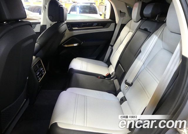 Porsche Cayenne (PO536) 3.0 E-Hybrid Coupe 2024 — фото 20