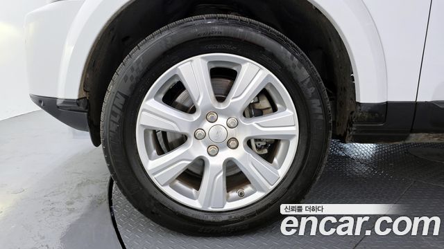 Land Rover Discovery 4 3.0 SDV6 SE 2015 — фото 5